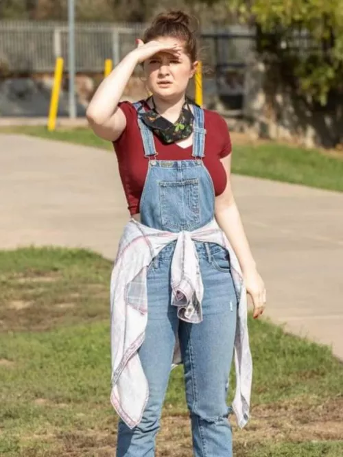 Not even overalls can go over all that bust