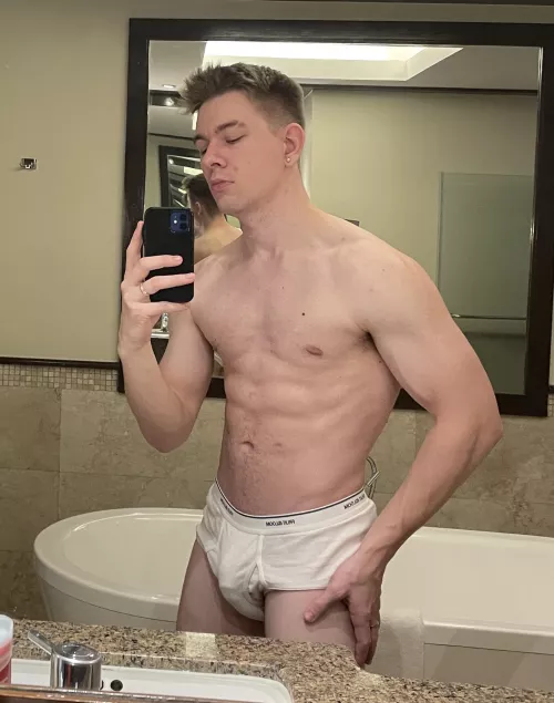 Peep the tip action 🍆