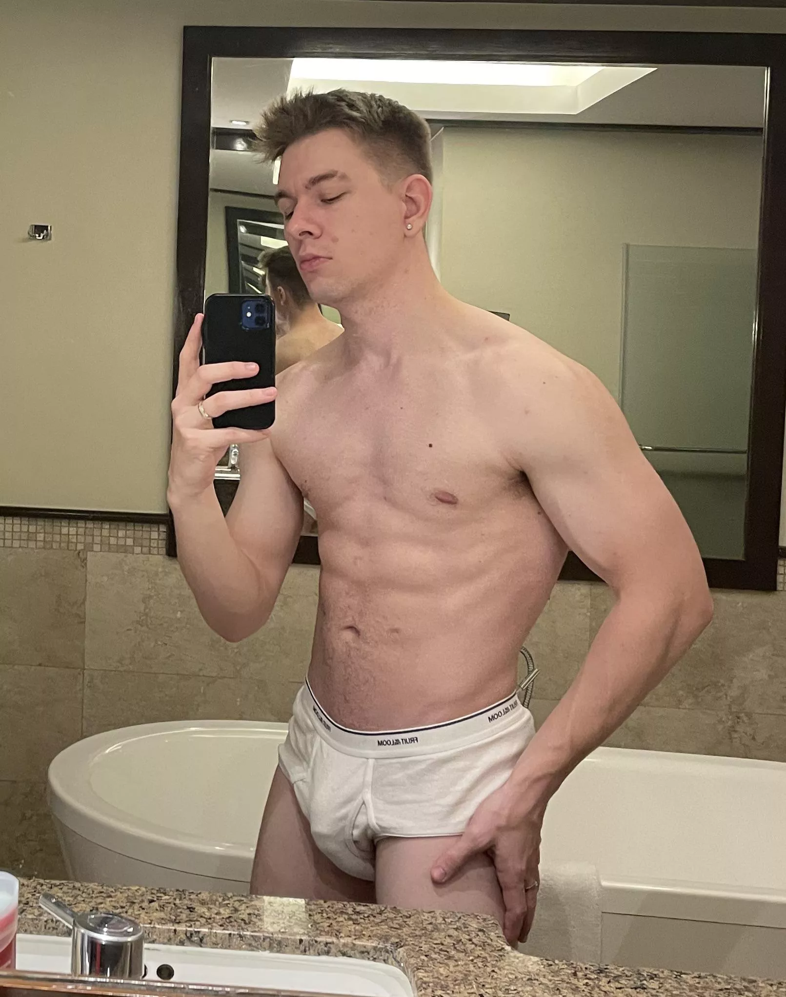 Peep the tip action 🍆