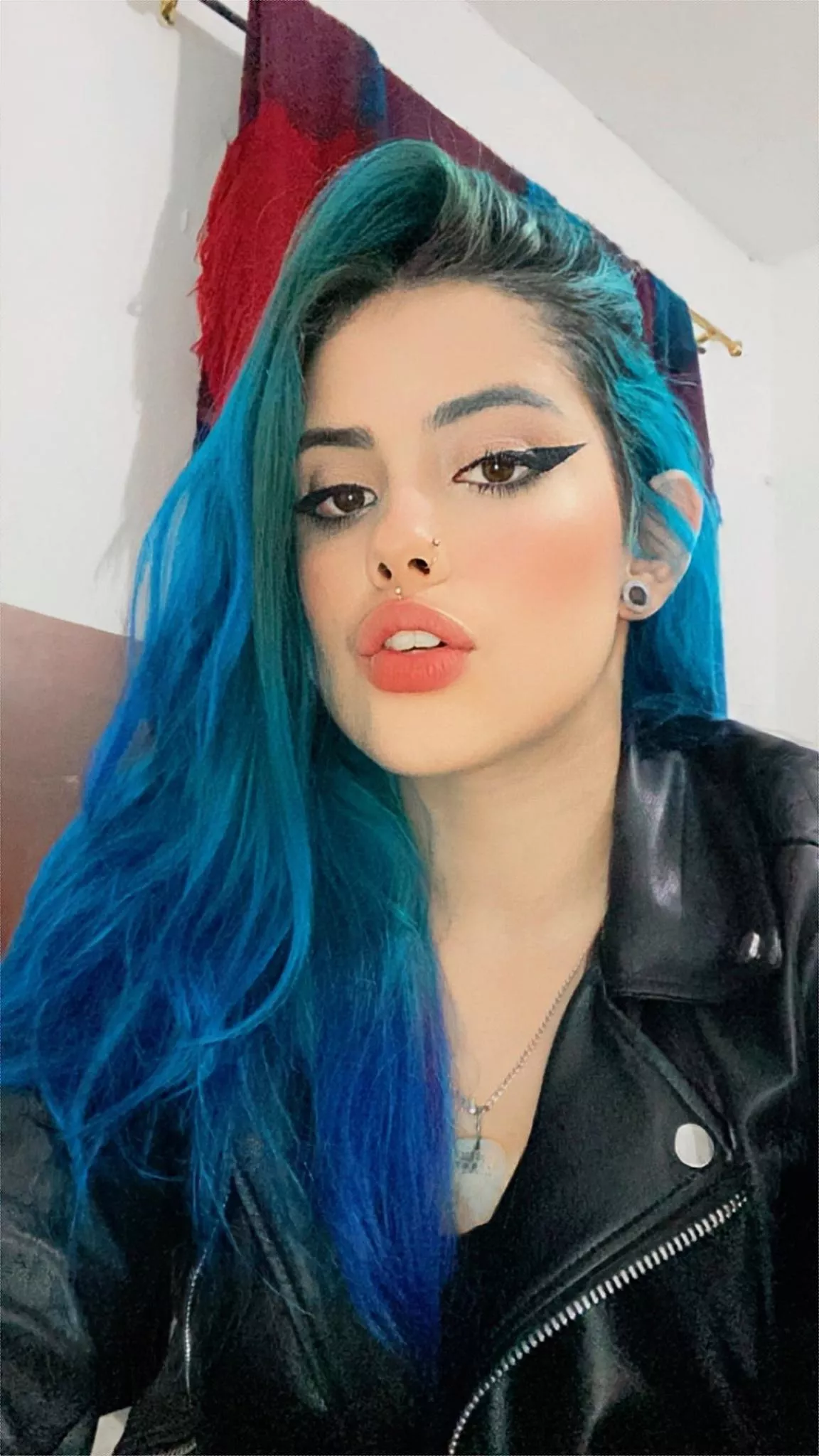 Punk girls need kisses too