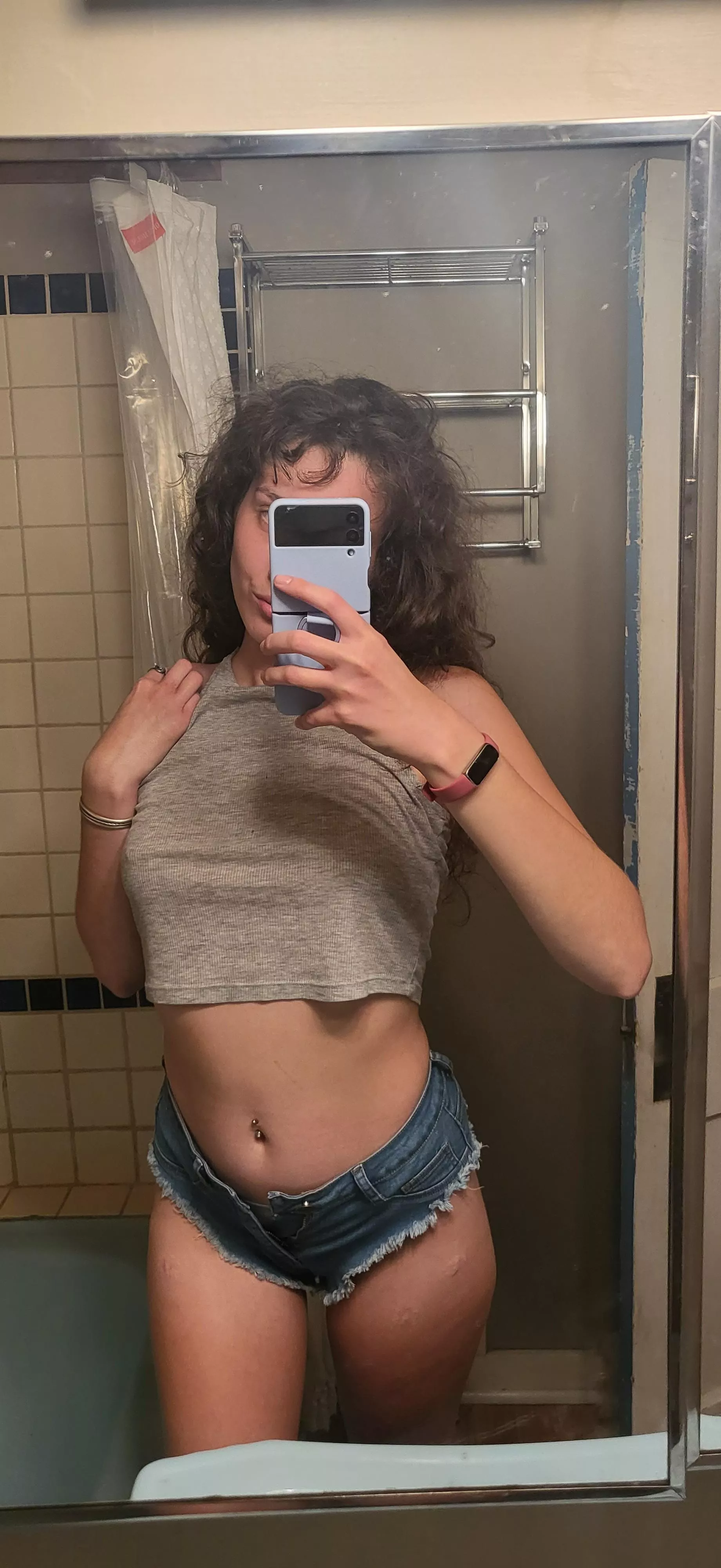 Say hi if you like my fit 😉