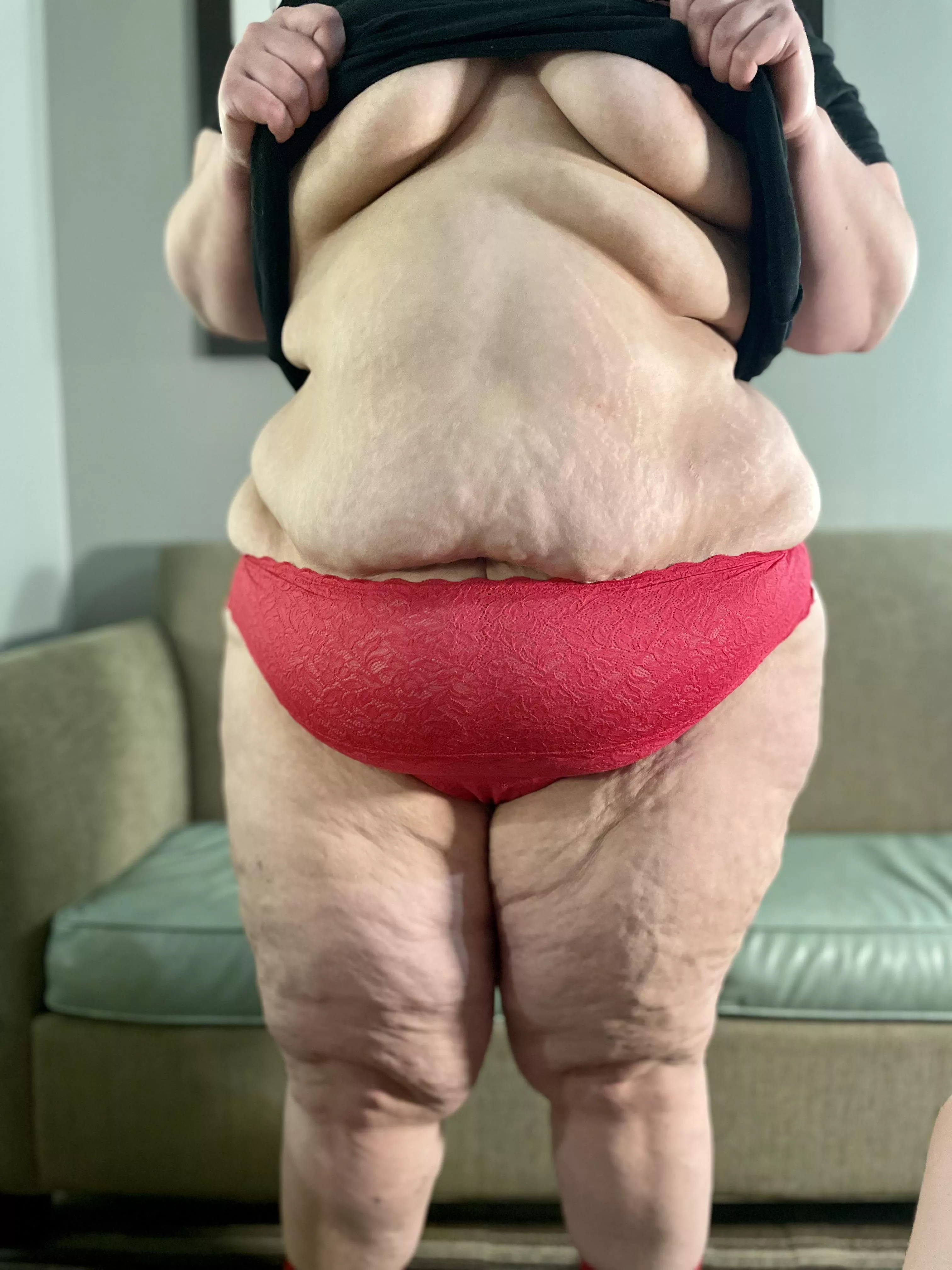 See how soft and squishy my sweet sexy body is…