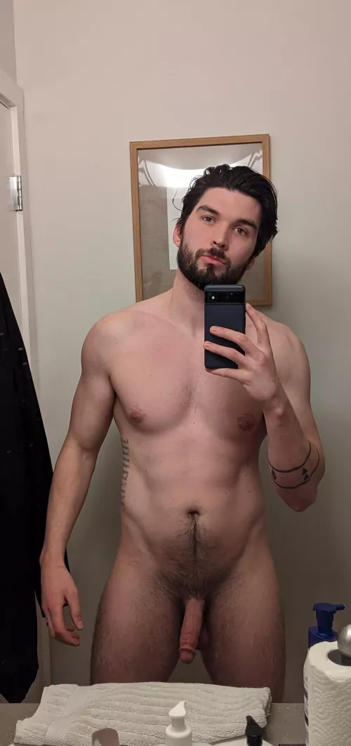 Simple Sunday selfie for y'all 🇨🇦🖤