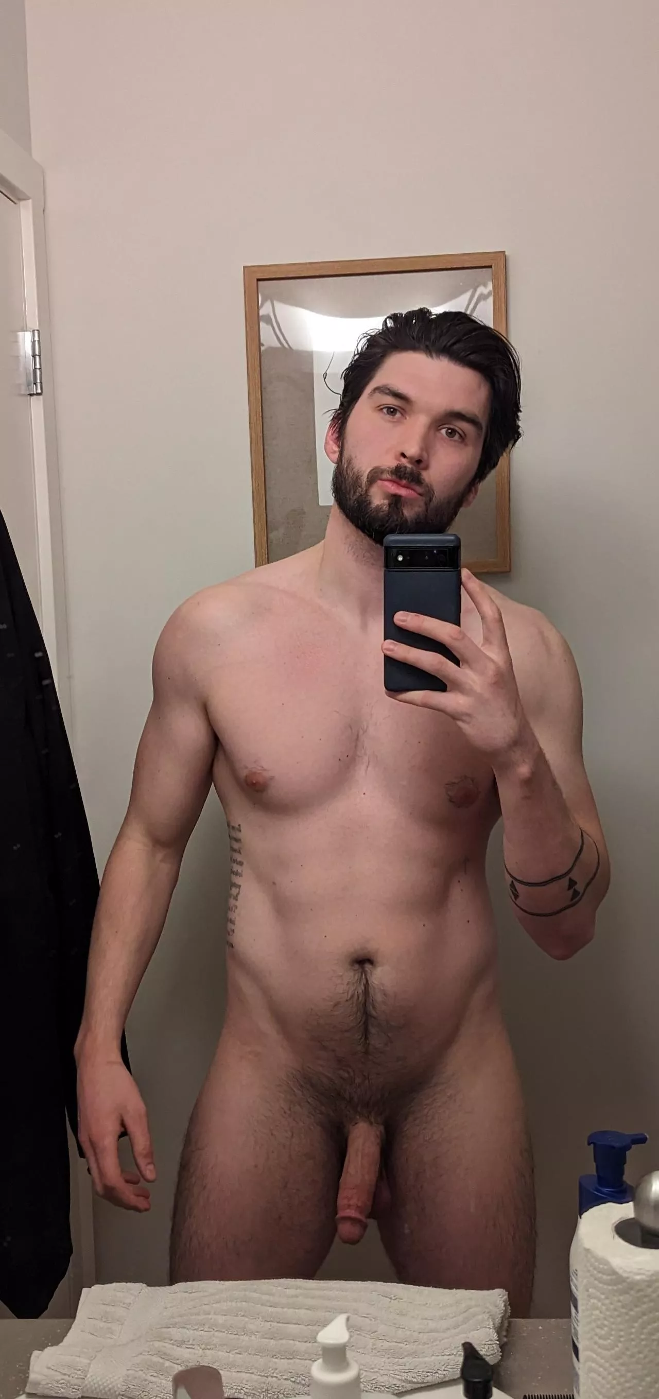 Simple Sunday selfie for y'all 🇨🇦🖤