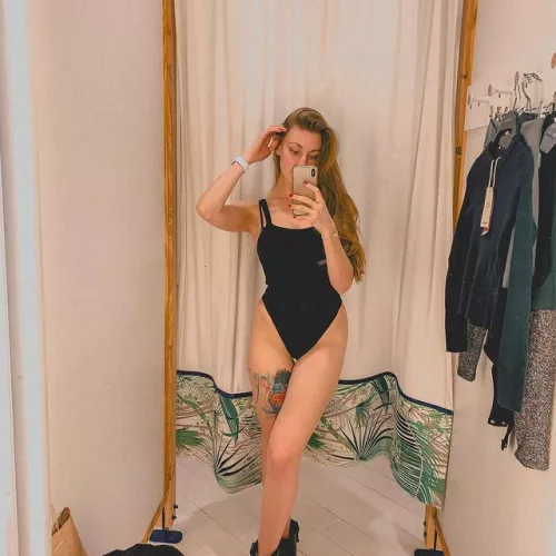 Submit to me bitch,under my control you’ll enjoy an endless mindfucking😈🍆[domme]