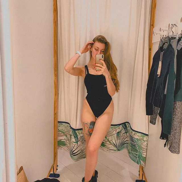 Submit to me bitch,under my control you’ll enjoy an endless mindfucking😈🍆[domme]