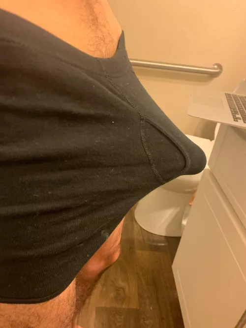 the type of bulge that pulls down