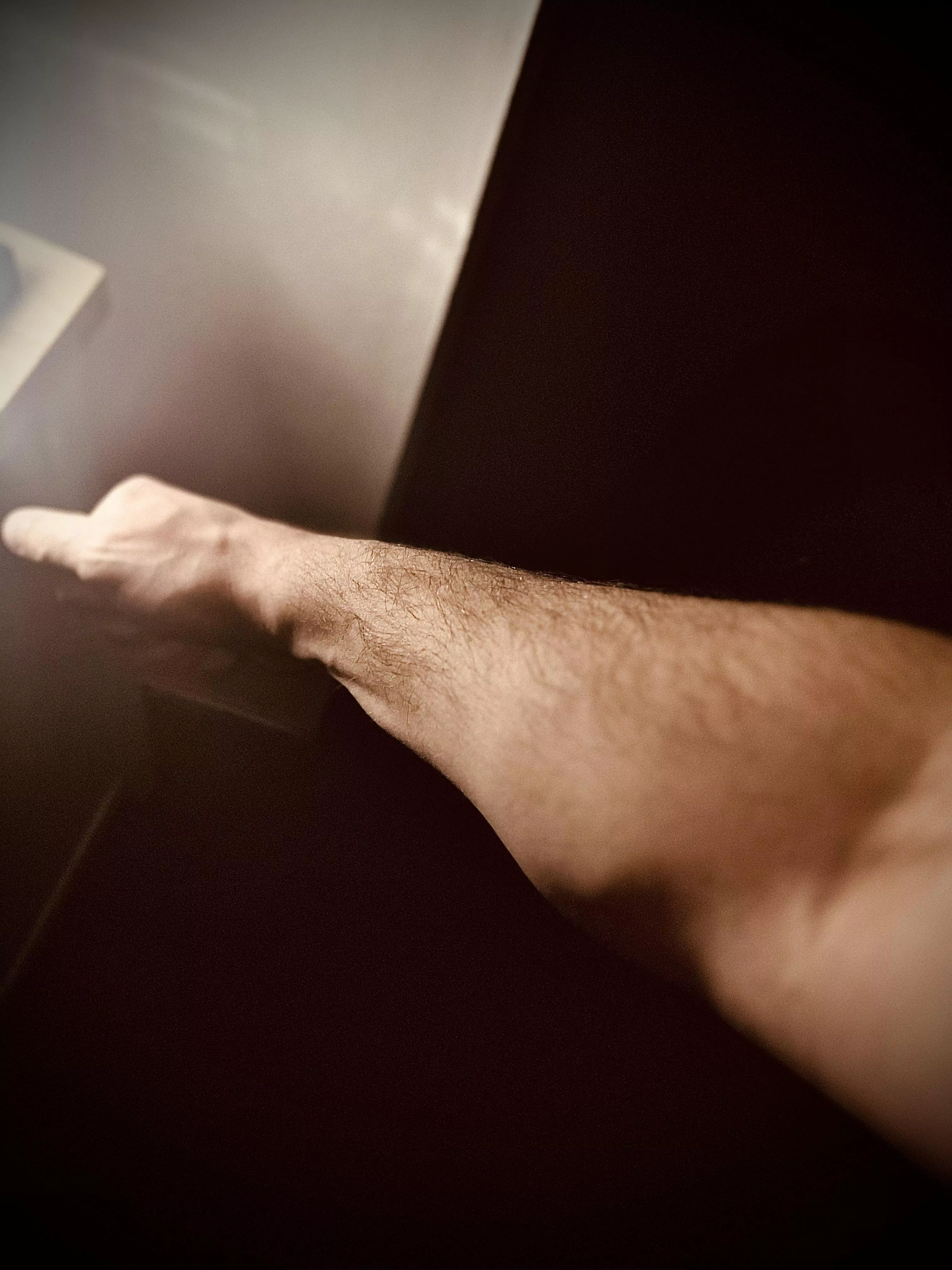 Think you could handle pinned against a wall looking at this?