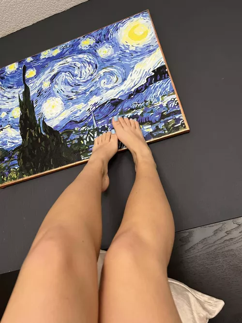 This feet are meant to satisfy you ;) :p