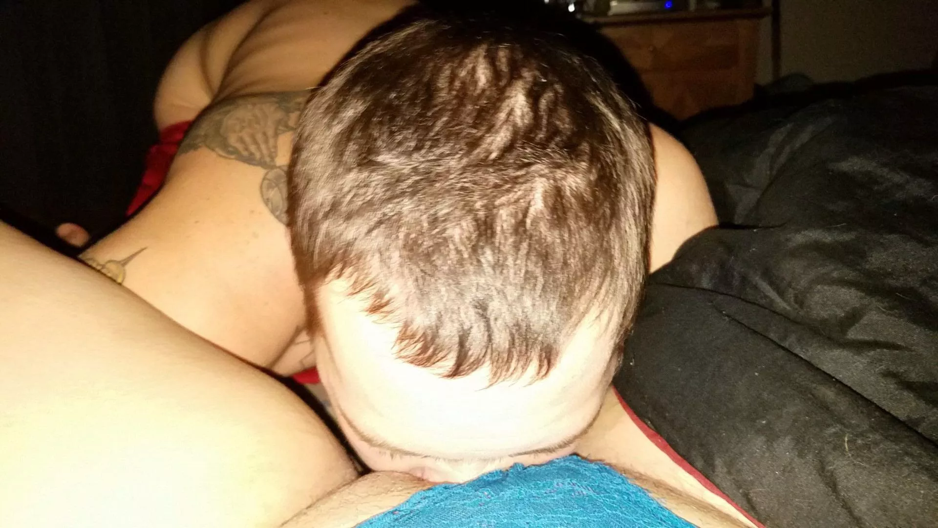 Wanna pull it to the side and get a taste too? 👅