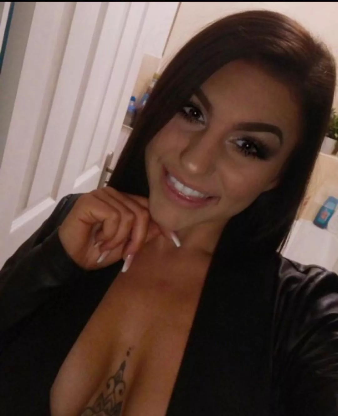 What do we think of the sexy British slut?