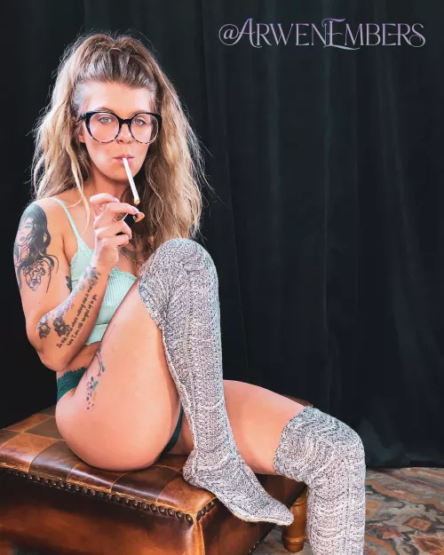 💋 Who’s gonna light my next one for me? 💋