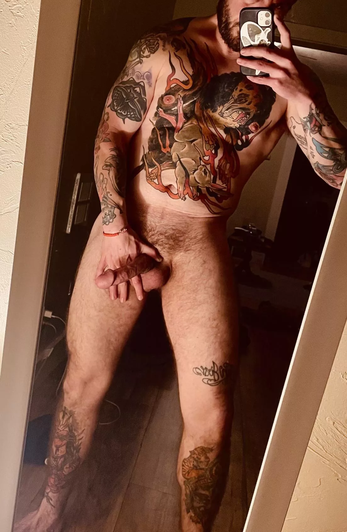 would any women like to come trace these tattoos like a maze, for a prize at the end?😈