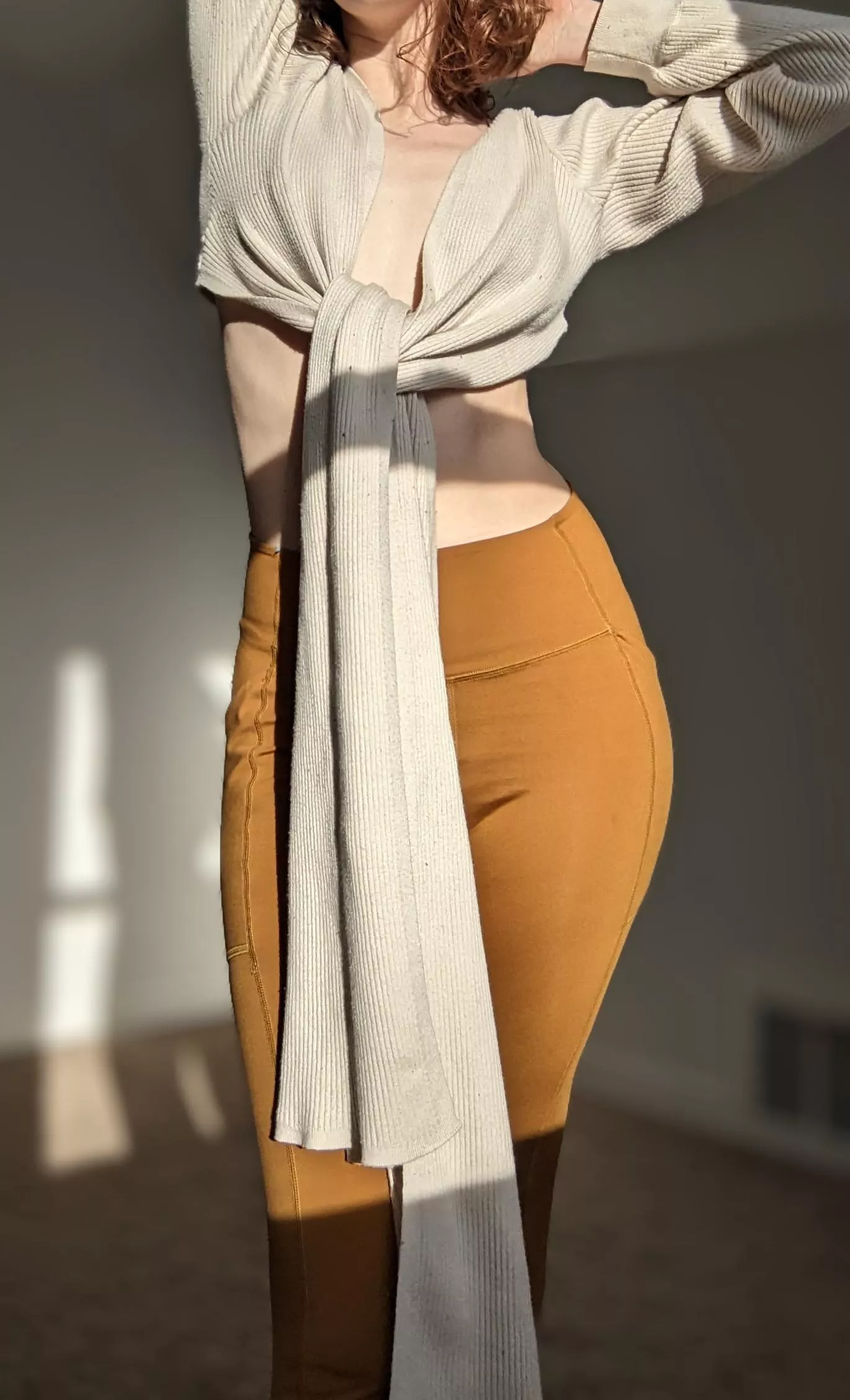 Yellow sunshine always brightens my day [F]