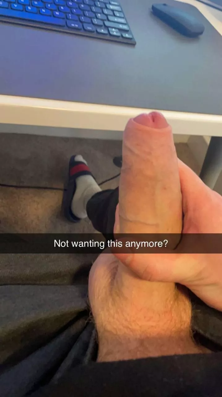 21 uk looking for older hairy daddy for chats and fun, verbal +. Snap - thicc.ben