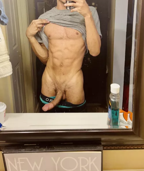 23 looking for college guys to play with my dick. Sc: Calvinsrock