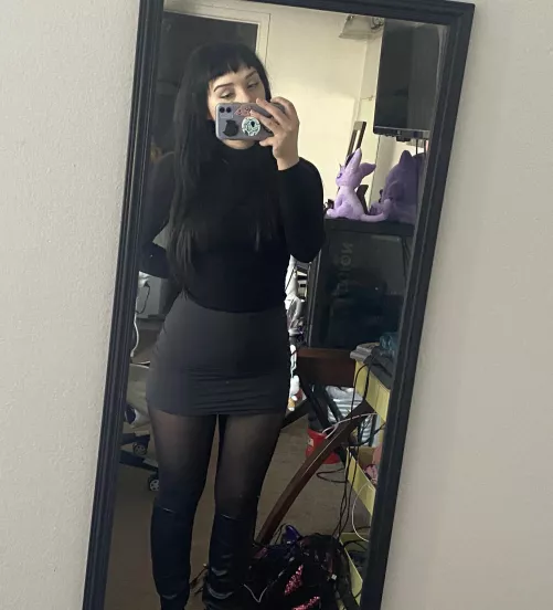 (f) my thighs are as soft as they look