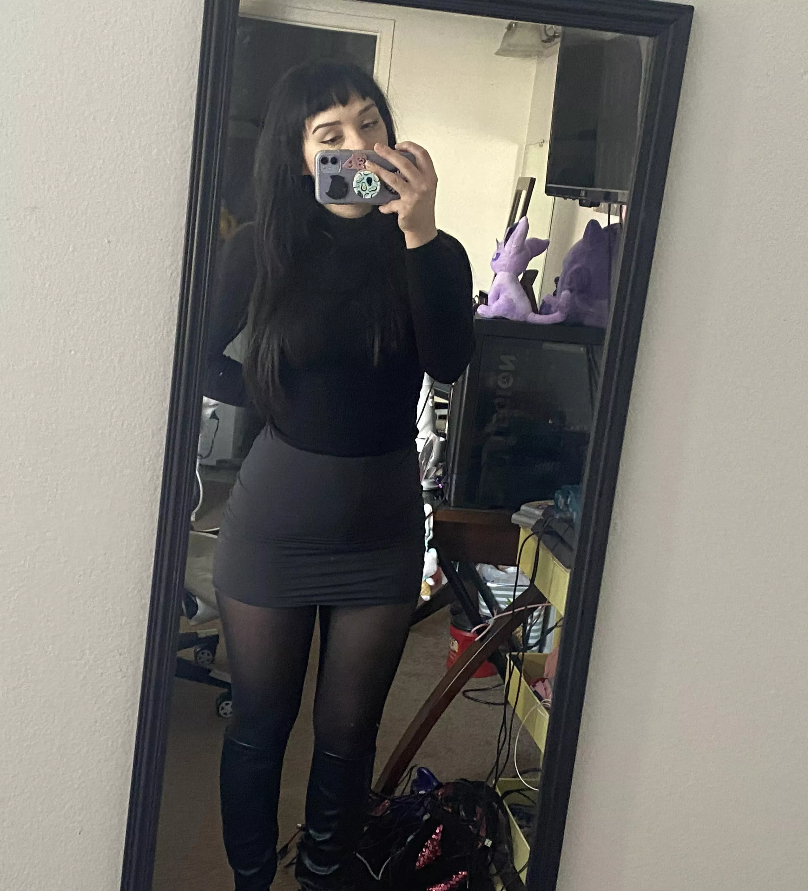 (f) my thighs are as soft as they look