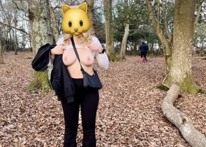 First time flashing in front of strangers (21)