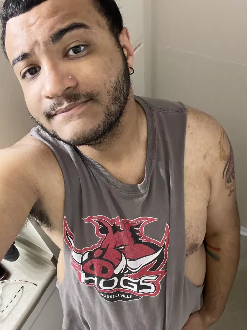 Fresh out the shower and back at home from vacation ❤️