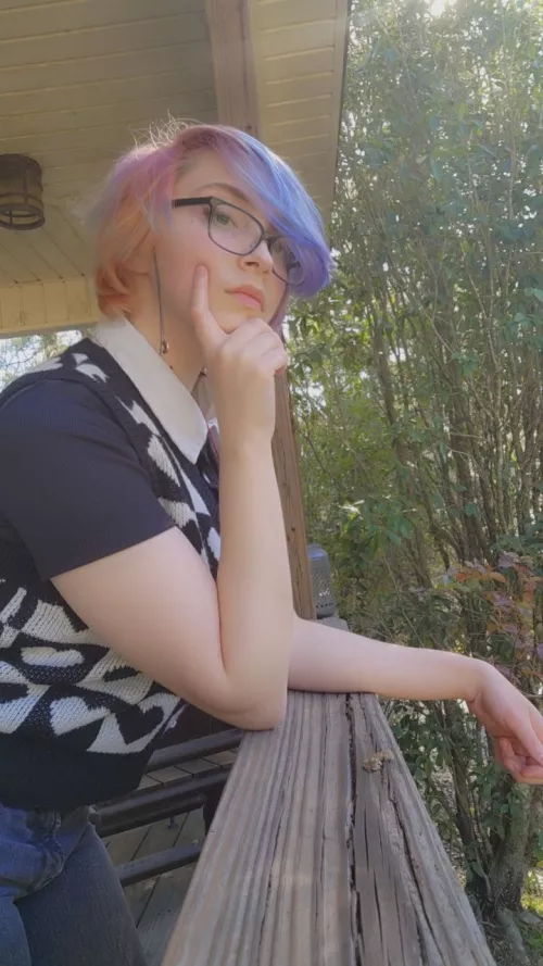 heya cutie, wanna hang out sometime?