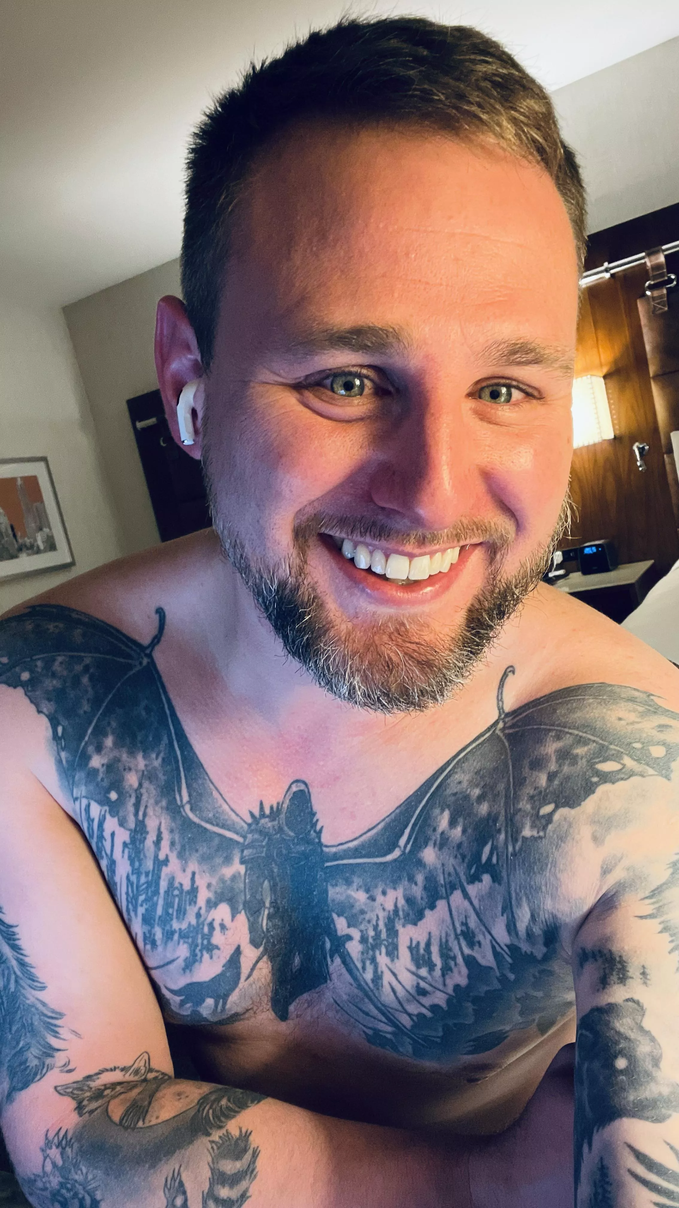 I finally finished Horizon Zero Dawn! Took me a minute. Share a smile 😊 love you xoxo