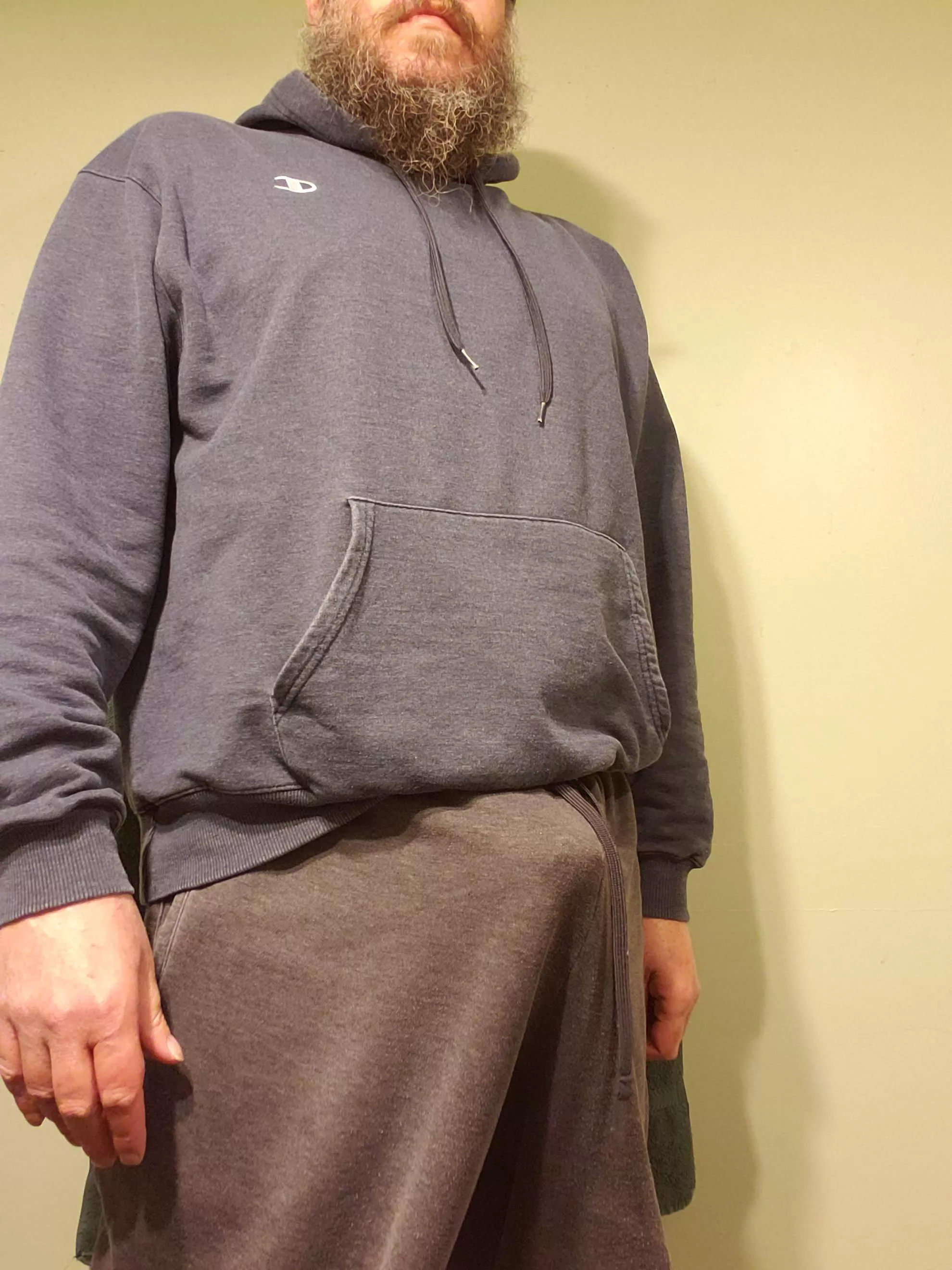 I want to dress like this for work and see if anybody notices my erection.