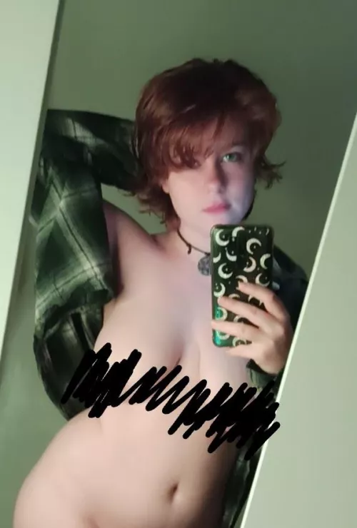 Is red hair and green eyes a combo you like?