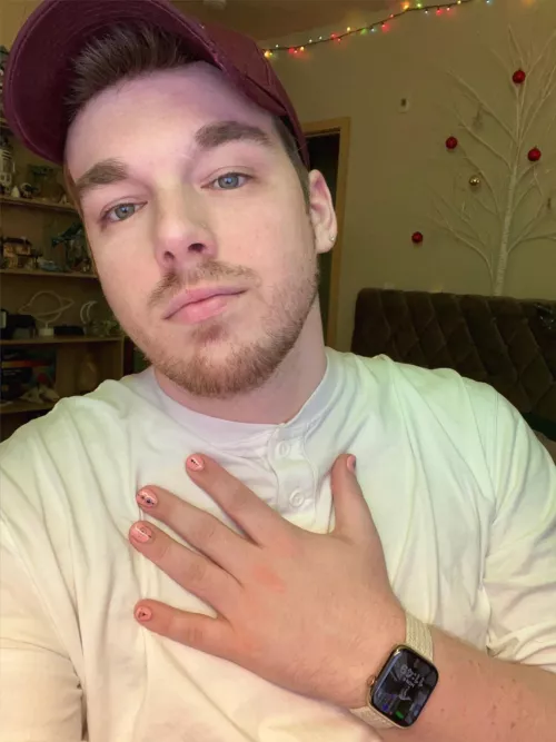 Just discovered nail stickers 😍