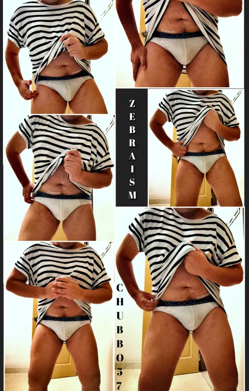 Keeping it black & white this Tuesday.