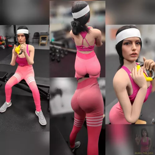 Lara can't lift too heavy as a doll, but that bootie ain't going to maintain itself by skipping leg day.