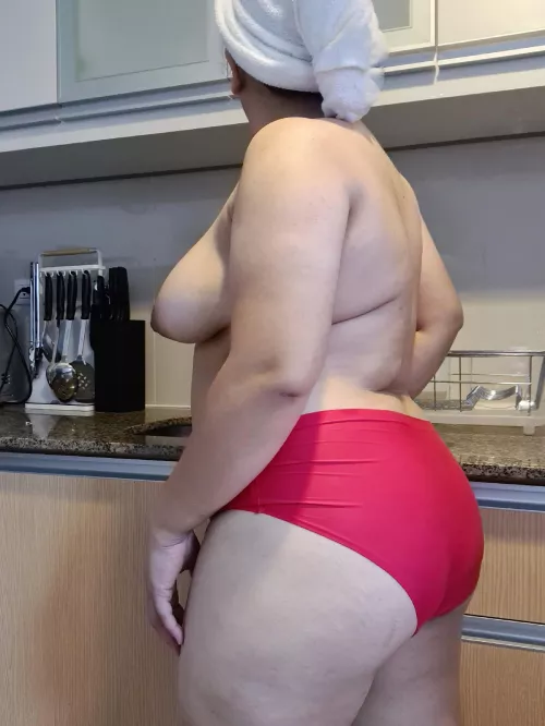 POV: I'm your stay-at-home wi(f)e