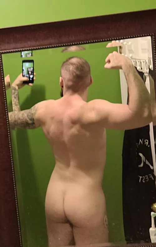 Rate my back M 29