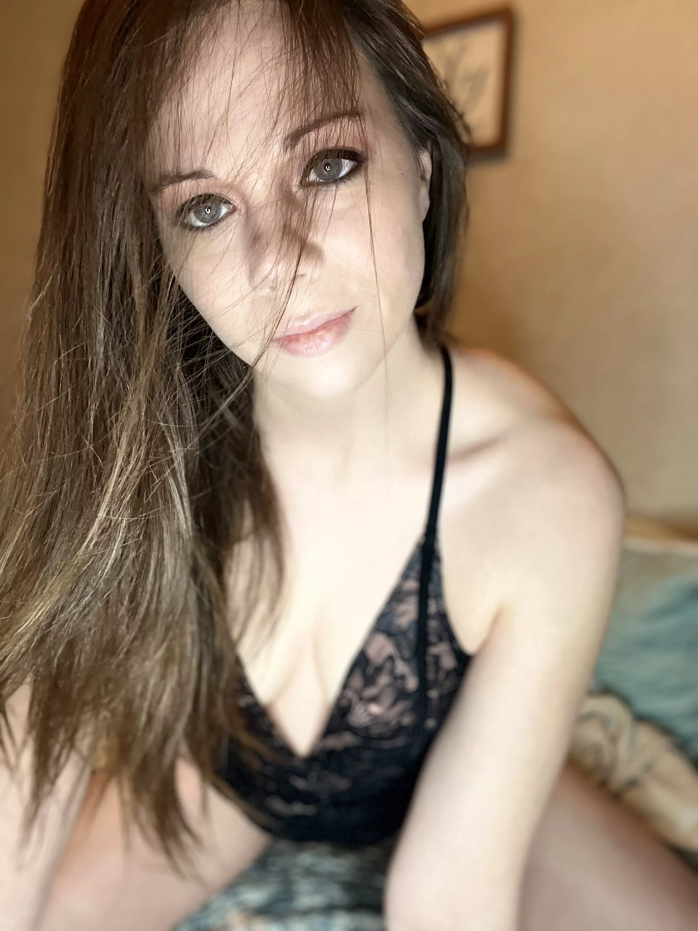 [Selling] sweet yet very naughty😏😉 I OFFER...CUSTOMS🖤LIVE SEXTING🖤PREMADES🖤GIRLFRIEND EXERIENCE🖤PANTIES& MORE! KIK: NovahKnight SNAPCHAT: novvahknight TEL: novahknight1005 🖤😏