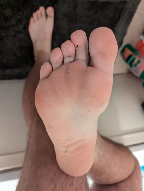 Someone message me so I can tease you