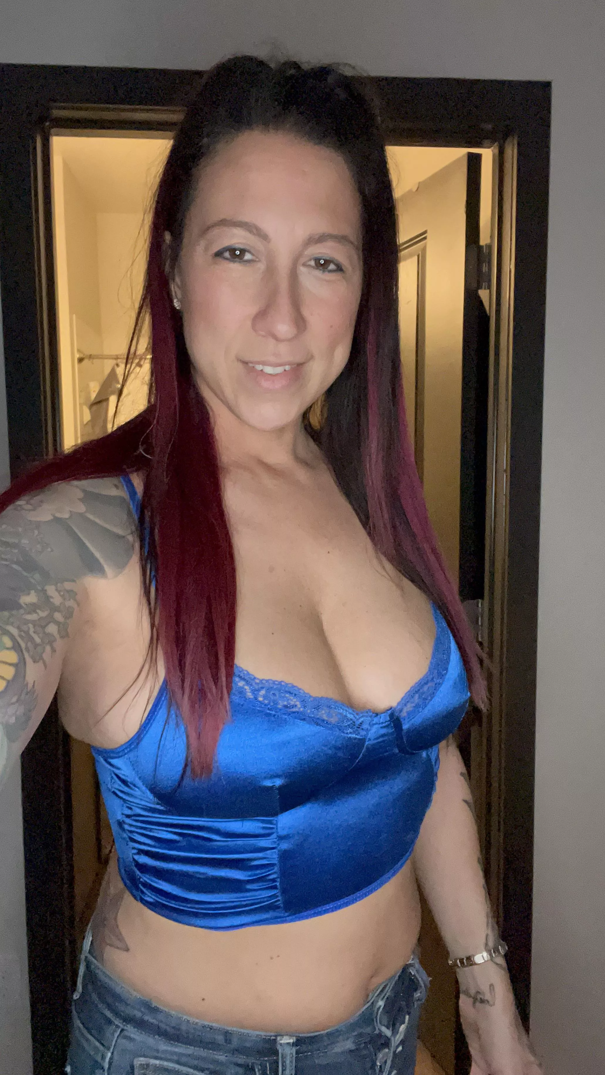 Thank you for the add, I’m a brunette my default, I love to add a little black and pink to my hair .