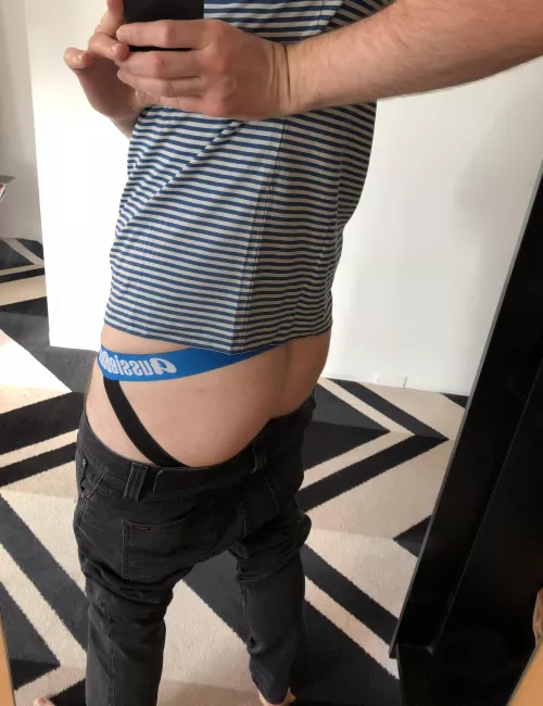 The great thing about being somewhere warmer for a few days is that I no longer need to dress for warmth. Such a treat in February.