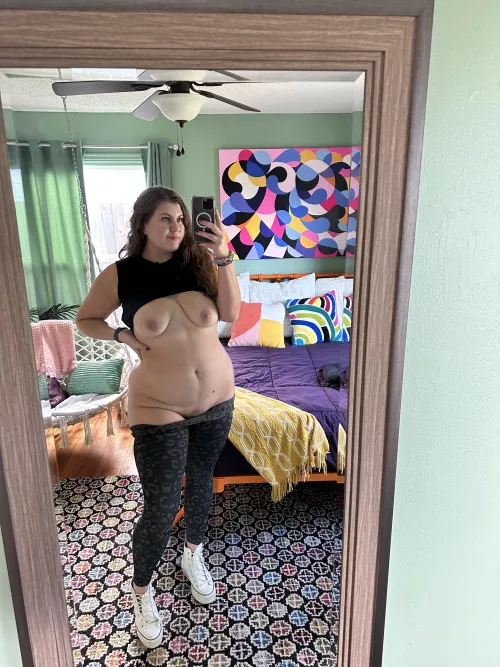 the right amount of thick & curvy :)