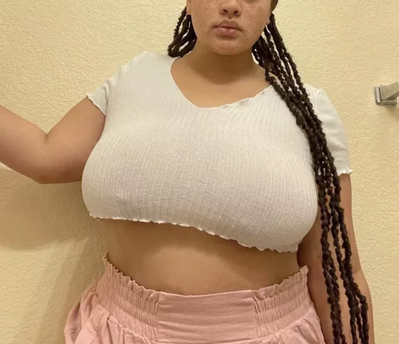 Thick girls can rock them too