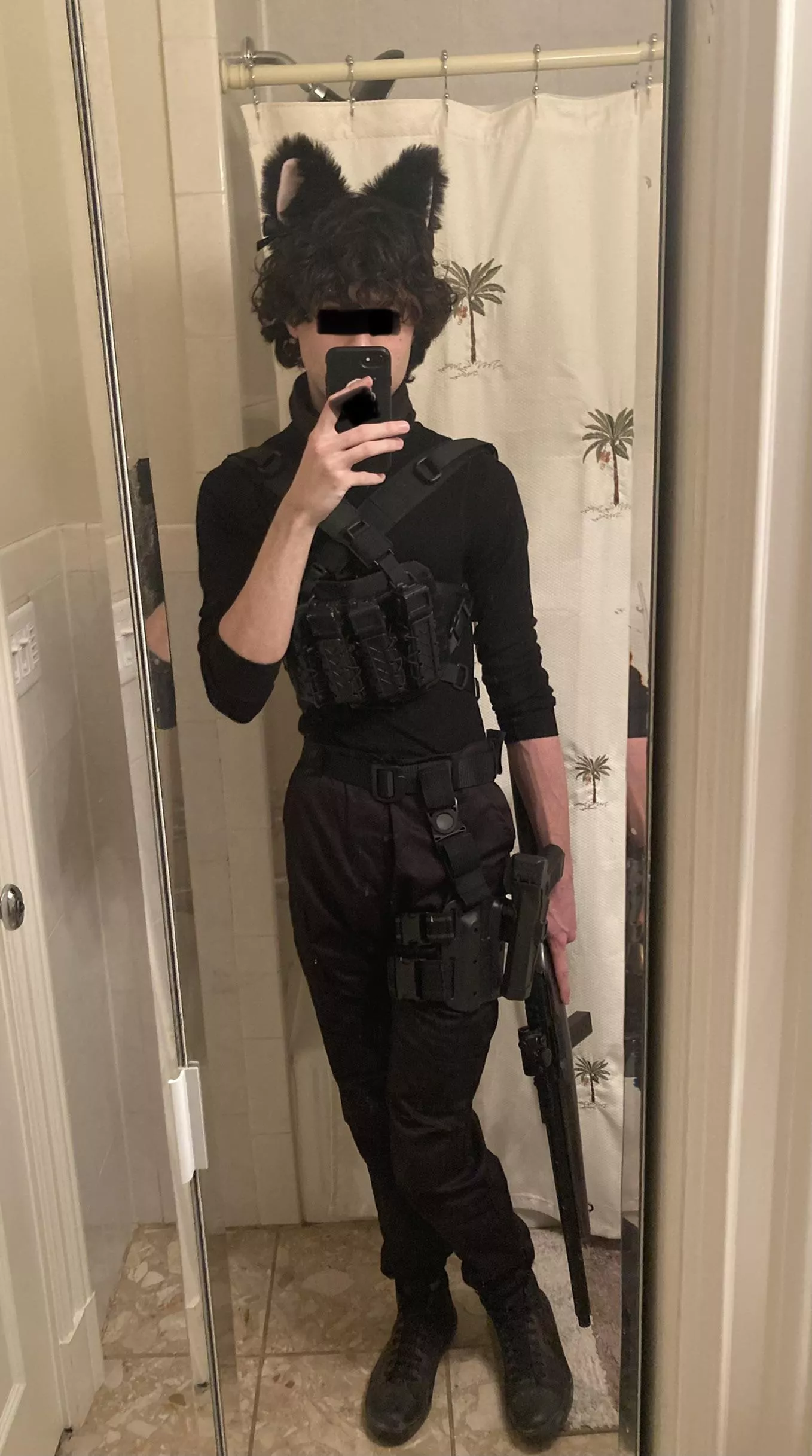Too scared to post this to the airsoft sub so here’s an airsoft catboy…