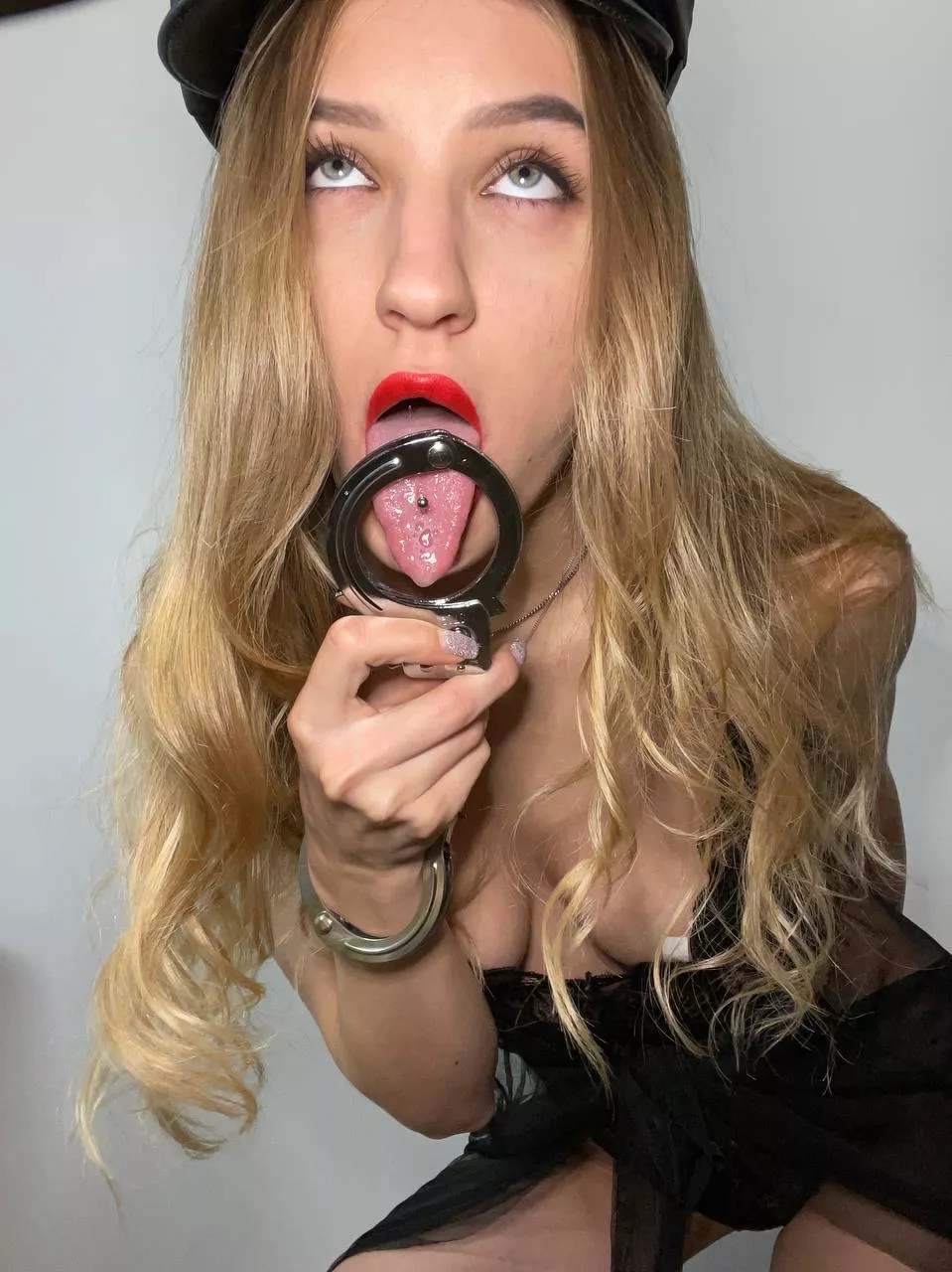 Wanna get naughty with a slutty girl daddy...