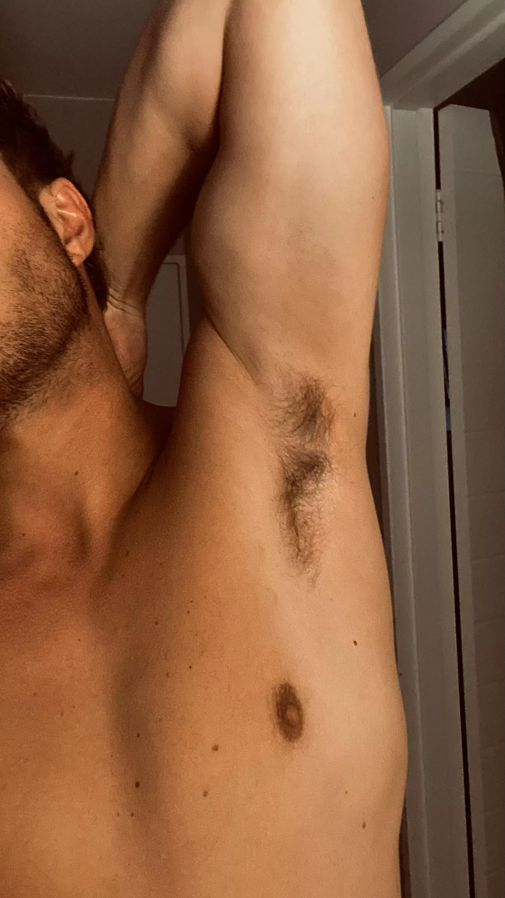 Wish I had more body hair, love a good hairy pit. 27yo from South-Africa