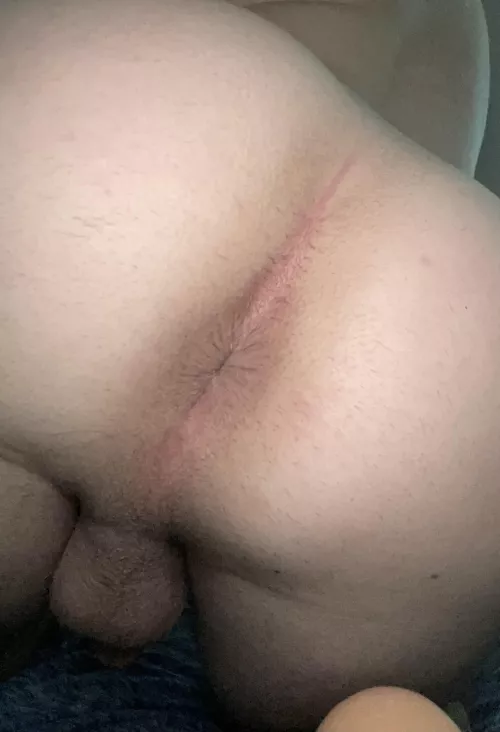 23 horny looking for big latino uncut daddy to snap