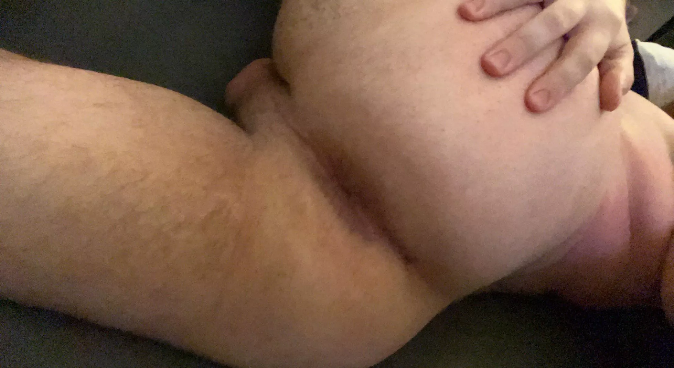 25 m nyc, horny and showing off my hole @nycbussyboi