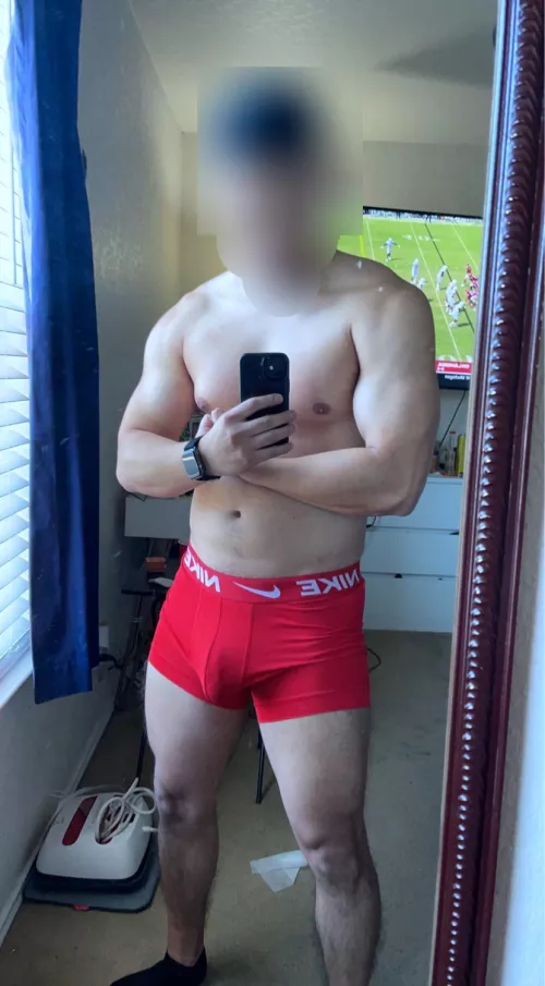 26M DMs open. Slide in the DMs and ask for the snap, might even show face