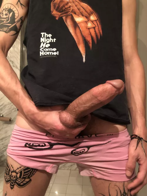 (32) you like my boxers, bro?