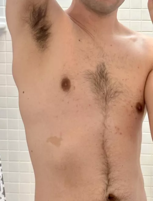 34 m Looking for a younger boy into the kinkier stuff. Primarily piss, pits, musk, underwear. Snap: alexcore88