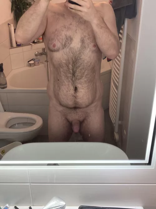 [41]Do you like my dadbod?