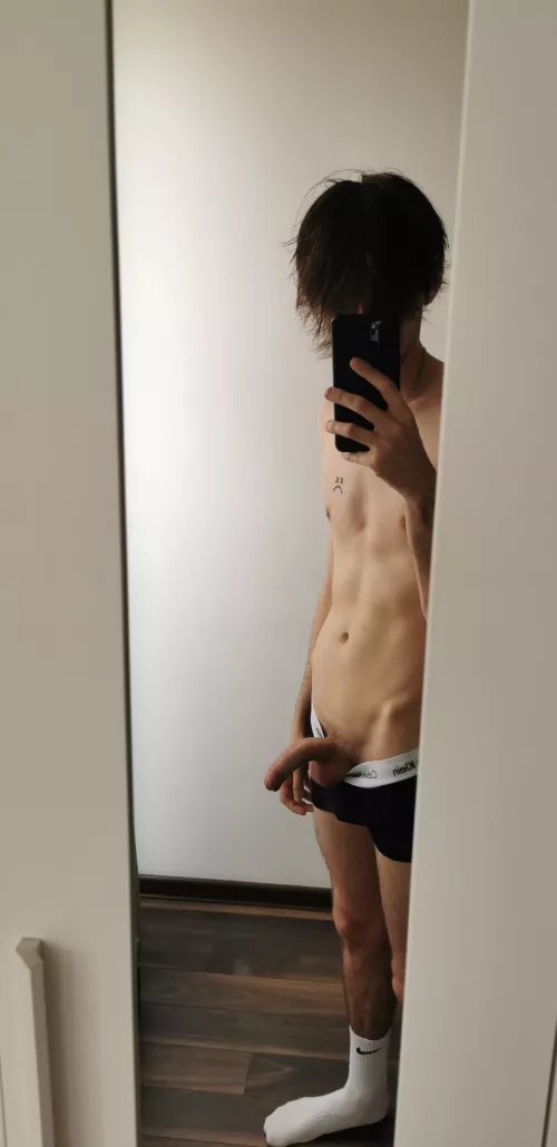 any cute twink/jocks? c: