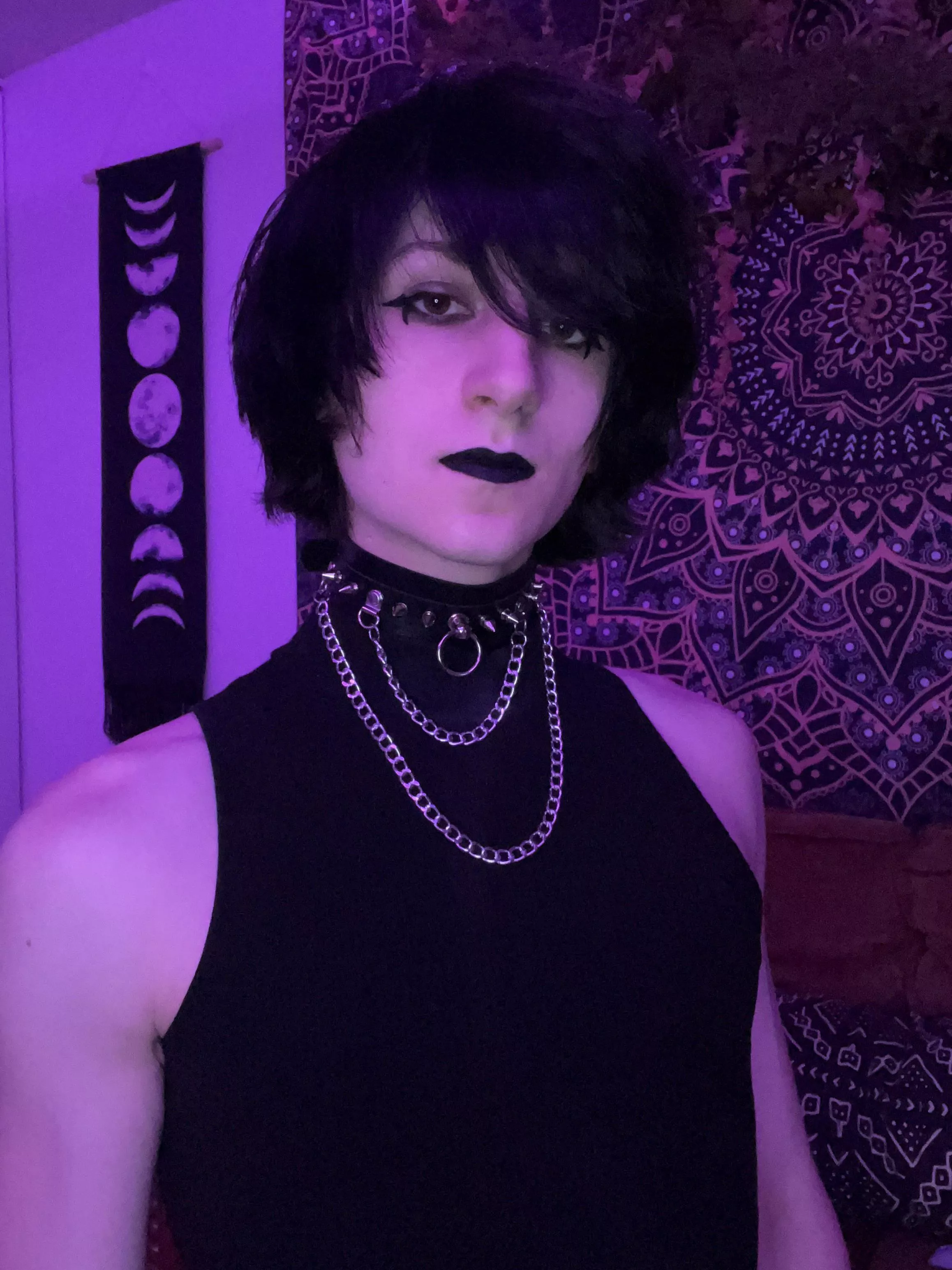 Are fluffy goth boys your type?